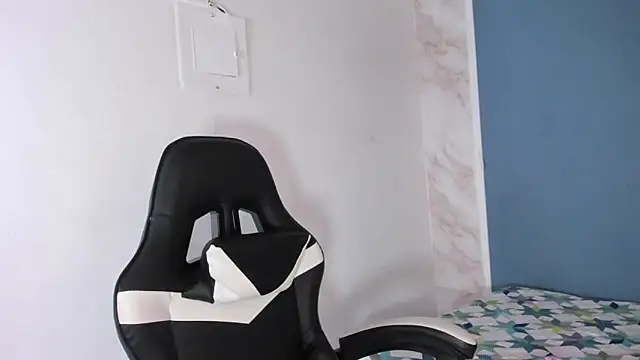 AbbyHill- online show from 02-24-25, 06:26