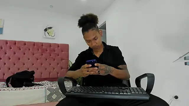 Snapshot of blackdirty420 chatting on 02-14-25, 04:31 blackdirty420 online show from 02-14-25, 04:31