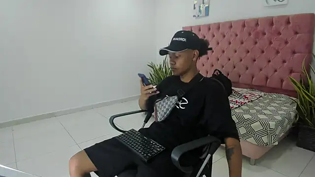 Snapshot of blackdirty420 chatting on 02-24-25, 05:20 blackdirty420 online show from 02-24-25, 05:20