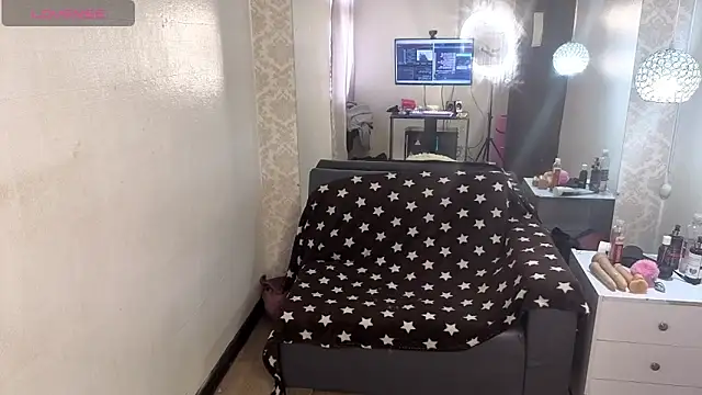 Snapshot of lizha_milf chatting on 11-23-25, 07:57 lizha milf online show from 11-23-25, 07:57