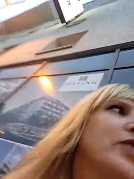 Sexybiene969 online show from 09-24-25, 04:21