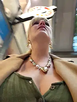 Sexybiene969 online show from 09-27-25, 01:05