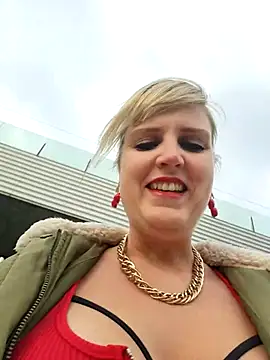 Sexybiene969 online show from 10-11-25, 02:59