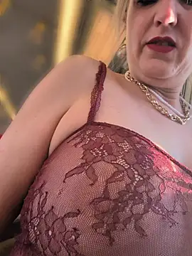 Sexybiene969 online show from 04-08-26, 04:18