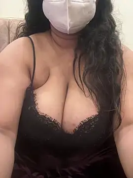 Snapshot of Yoursexy_cherry chatting on 02-16-26, 05:42 Yoursexy cherry online show from 02-16-26, 05:42