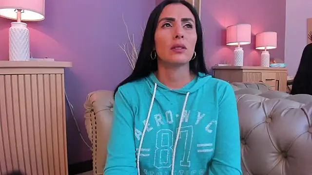 Snapshot of scarlet_edwars chatting on 03-07-25, 03:28 scarlet edwars online show from 03-07-25, 03:28