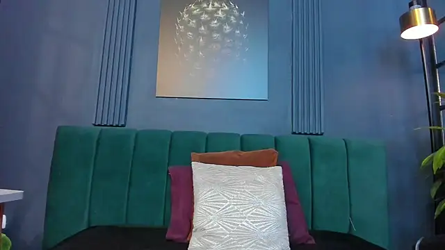 Snapshot of scarlet_edwars chatting on 02-20-26, 04:18 scarlet edwars online show from 02-20-26, 04:18