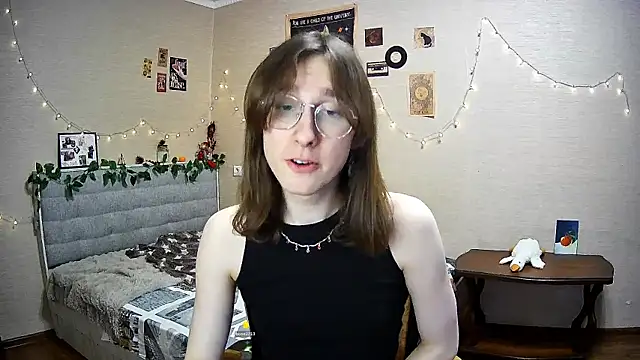 Snapshot of tangerine4dreams chatting on 02-09-25, 12:19 tangerine4dreams online show from 02-09-25, 12:19