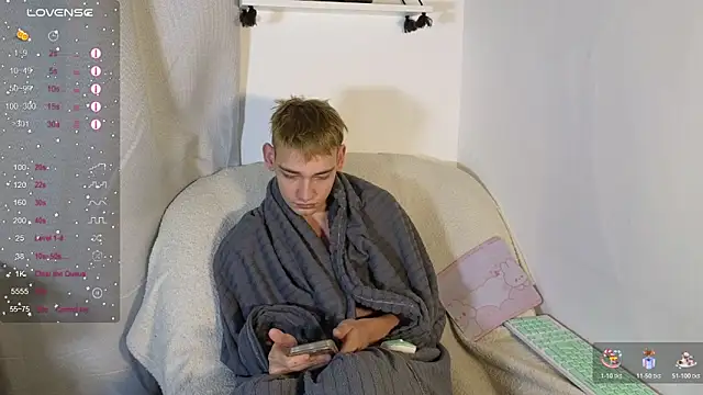 Snapshot of Julian_wins chatting on 01-17-26, 08:01 Julian wins online show from 01-17-26, 08:01