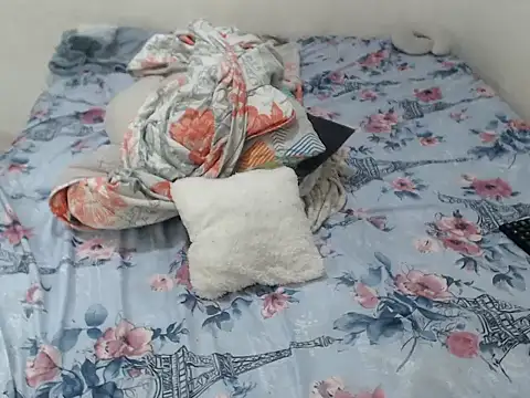 Snapshot of Girltattos chatting on 02-26-26, 04:50 Girltattos online show from 02-26-26, 04:50