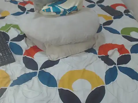 Snapshot of Girltattos chatting on 03-12-26, 10:16 Girltattos online show from 03-12-26, 10:16