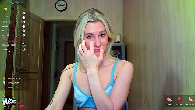 Caramel piegirl online show from 12-15-25, 06:34