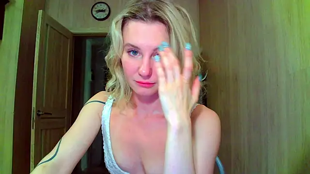 Caramel piegirl online show from 07-12-26, 08:44