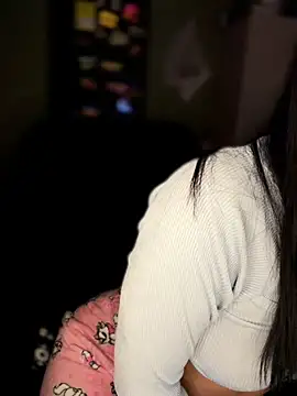 Laura-Khalifa online show from 05-01-26, 04:17