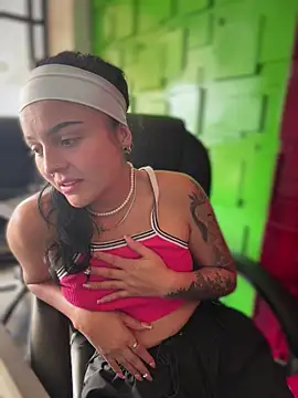 Dulce  Boyd online show from 04-01-26, 02:47