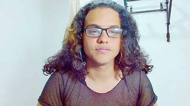 Snapshot of Diane_blossom chatting on 02-06-25, 06:24 Diane blossom online show from 02-06-25, 06:24