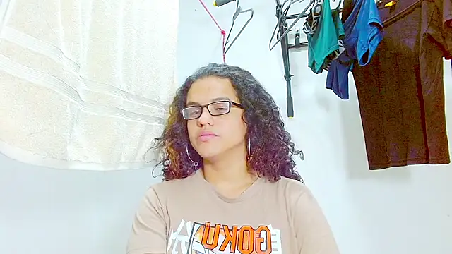 Snapshot of Diane_blossom chatting on 02-07-25, 12:39 Diane blossom online show from 02-07-25, 12:39