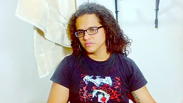 Snapshot of Diane_blossom chatting on 02-08-25, 12:50 Diane blossom online show from 02-08-25, 12:50