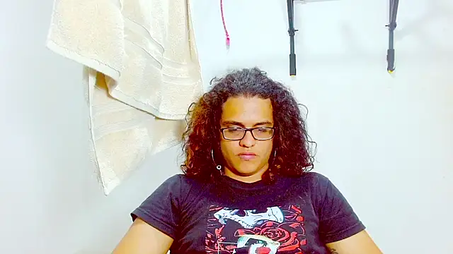 Snapshot of Diane_blossom chatting on 02-08-25, 03:53 Diane blossom online show from 02-08-25, 03:53