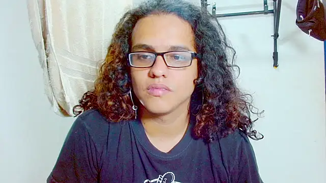 Snapshot of Diane_blossom chatting on 02-14-25, 11:20 Diane blossom online show from 02-14-25, 11:20