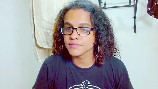 Snapshot of Diane_blossom chatting on 02-15-25, 02:26 Diane blossom online show from 02-15-25, 02:26