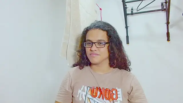 Snapshot of Diane_blossom chatting on 02-22-25, 08:31 Diane blossom online show from 02-22-25, 08:31