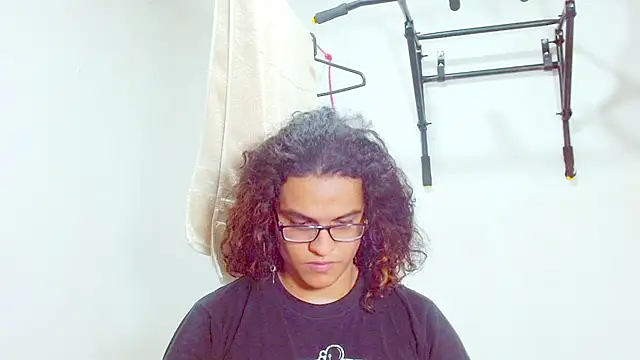 Snapshot of Diane_blossom chatting on 02-24-25, 06:36 Diane blossom online show from 02-24-25, 06:36