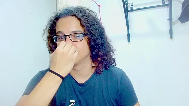 Snapshot of Diane_blossom chatting on 02-25-25, 08:51 Diane blossom online show from 02-25-25, 08:51