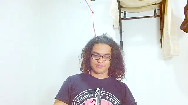 Snapshot of Diane_blossom chatting on 02-27-25, 08:53 Diane blossom online show from 02-27-25, 08:53