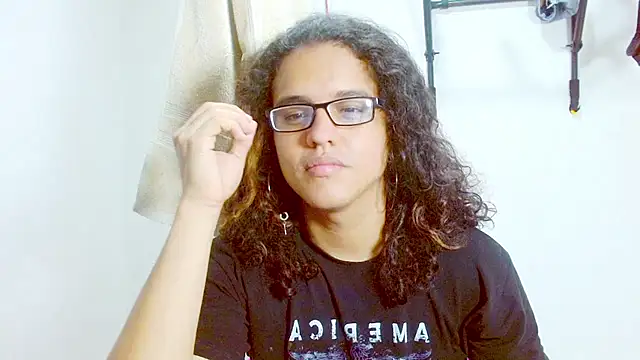 Snapshot of Diane_blossom chatting on 03-03-25, 06:33 Diane blossom online show from 03-03-25, 06:33