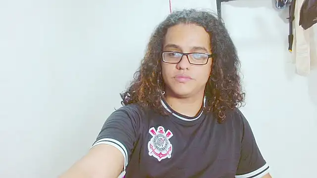 Snapshot of Diane_blossom chatting on 03-05-25, 06:12 Diane blossom online show from 03-05-25, 06:12