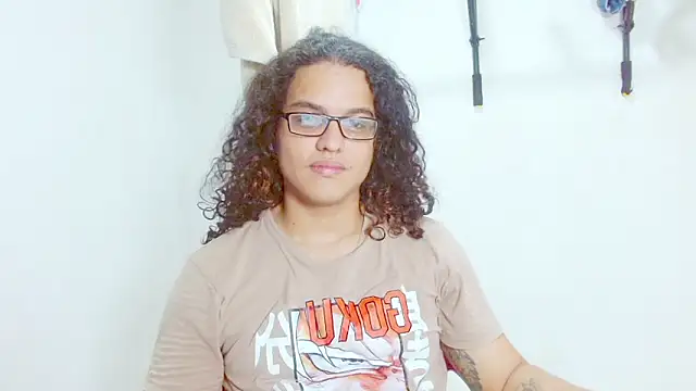 Snapshot of Diane_blossom chatting on 03-07-25, 05:49 Diane blossom online show from 03-07-25, 05:49