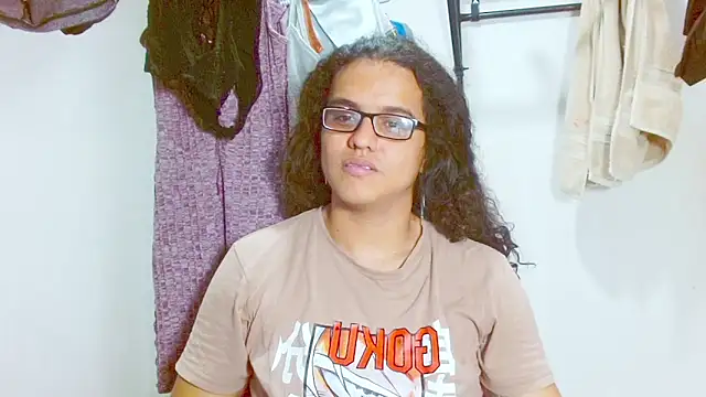 Snapshot of Diane_blossom chatting on 03-13-25, 06:01 Diane blossom online show from 03-13-25, 06:01