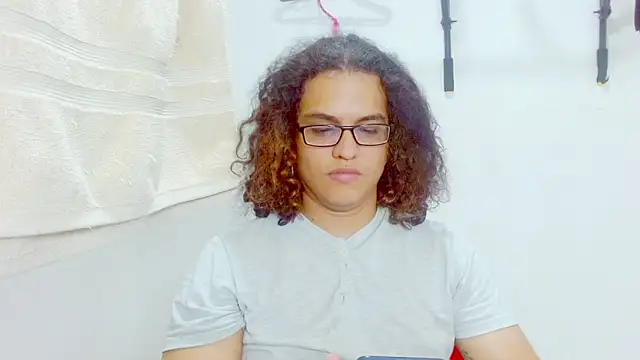 Snapshot of Diane_blossom chatting on 03-20-25, 08:19 Diane blossom online show from 03-20-25, 08:19