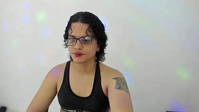 Snapshot of Diane_blossom chatting on 10-12-25, 06:29 Diane blossom online show from 10-12-25, 06:29