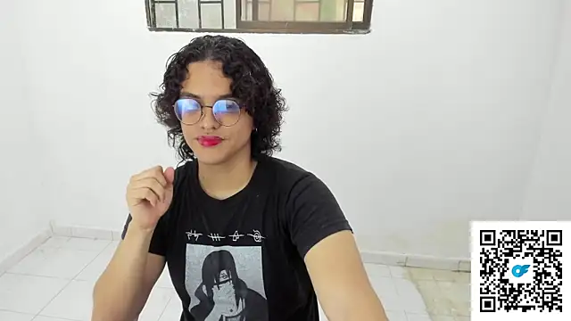 Snapshot of Diane_blossom chatting on 11-18-25, 06:01 Diane blossom online show from 11-18-25, 06:01