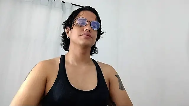 Snapshot of Diane_blossom chatting on 01-09-26, 07:26 Diane blossom online show from 01-09-26, 07:26