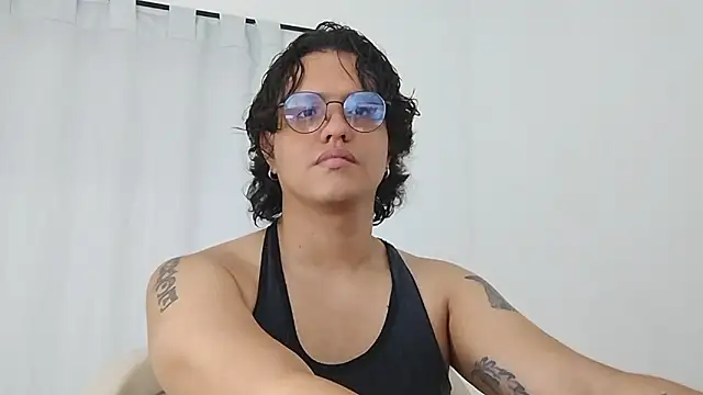 Snapshot of Diane_blossom chatting on 01-12-26, 12:16 Diane blossom online show from 01-12-26, 12:16