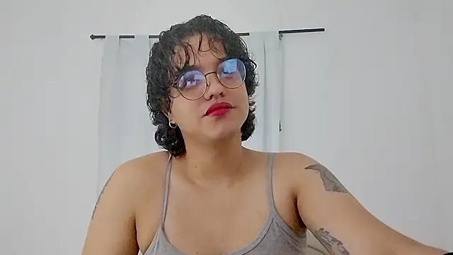 Snapshot of Diane_blossom chatting on 01-18-26, 08:34 Diane blossom online show from 01-18-26, 08:34