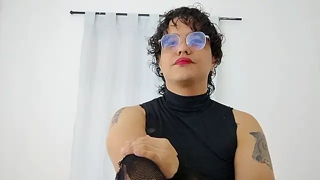 Snapshot of Diane_blossom chatting on 02-03-26, 12:31 Diane blossom online show from 02-03-26, 12:31