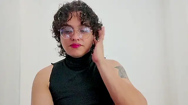 Snapshot of Diane_blossom chatting on 02-19-26, 01:23 Diane blossom online show from 02-19-26, 01:23