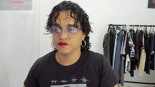 Snapshot of Diane_blossom chatting on 03-13-26, 07:20 Diane blossom online show from 03-13-26, 07:20