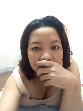 Snapshot of sinnerlady chatting on 03-25-26, 04:18 sinnerlady online show from 03-25-26, 04:18