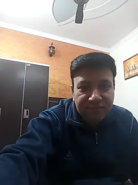 Snapshot of innocentboy1987 chatting on 12-17-25, 05:24 innocentboy1987 online show from 12-17-25, 05:24