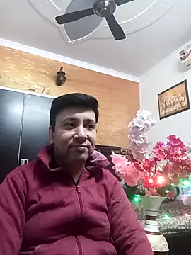 Snapshot of innocentboy1987 chatting on 12-23-25, 04:54 innocentboy1987 online show from 12-23-25, 04:54