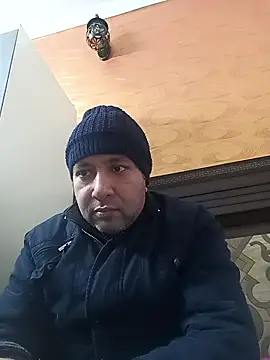 Snapshot of innocentboy1987 chatting on 01-15-26, 05:34 innocentboy1987 online show from 01-15-26, 05:34