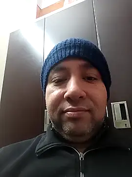 Snapshot of innocentboy1987 chatting on 02-04-26, 03:45 innocentboy1987 online show from 02-04-26, 03:45