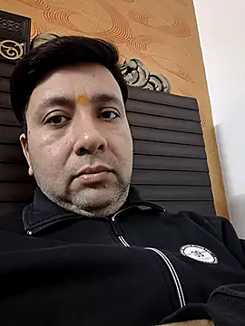 Snapshot of innocentboy1987 chatting on 02-13-26, 05:25 innocentboy1987 online show from 02-13-26, 05:25