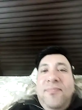 Snapshot of innocentboy1987 chatting on 02-19-26, 11:28 innocentboy1987 online show from 02-19-26, 11:28