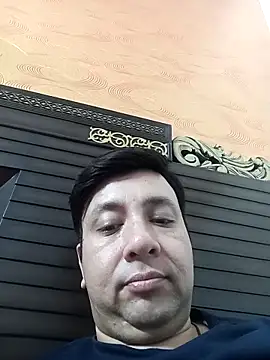 Snapshot of innocentboy1987 chatting on 03-06-26, 04:14 innocentboy1987 online show from 03-06-26, 04:14